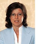 Dña. María José Caride Estévez